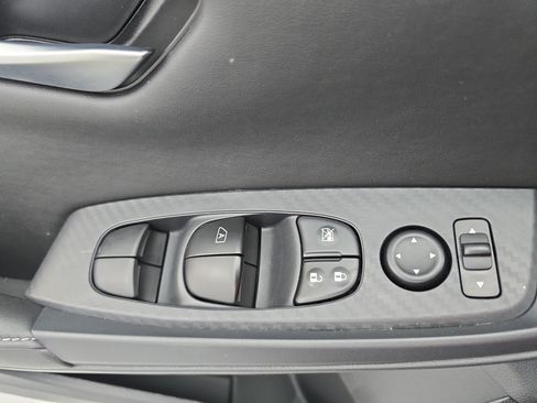 Certified 2025 Nissan Sentra SV FWD image 26