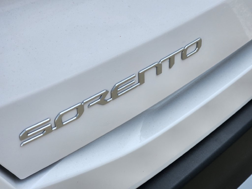 New 2026 Kia Sorento LX FWD image 9