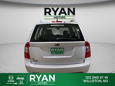 Used 2007 Kia Rondo LX w/ Convenience Pkg image 8