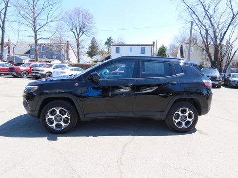 Used 2022 Jeep Compass Trailhawk w/ Trailhawk Elite Group image 3