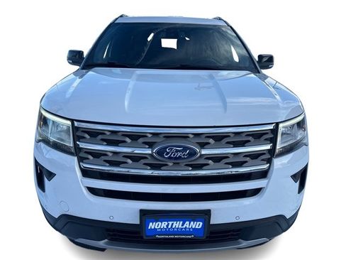 Used 2018 Ford Explorer XLT w/ Equipment Group 202A image 12