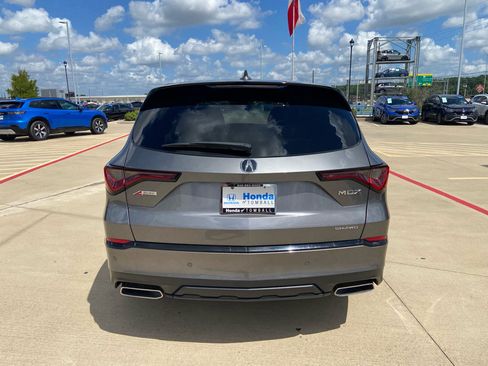 Used 2023 Acura MDX A-Spec image 7