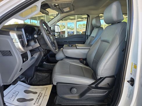 Used 2024 Ford F350 XL w/ XL Chrome Package image 11