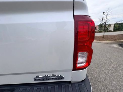 Used 2017 Ford F150 Lariat w/ Equipment Group 502A Luxury AWD/4WD image 55