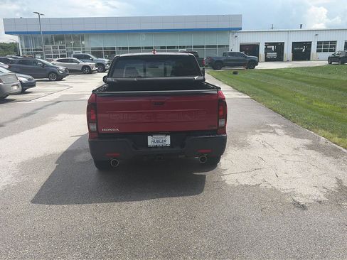 Used 2025 Honda Ridgeline Black Edition image 3