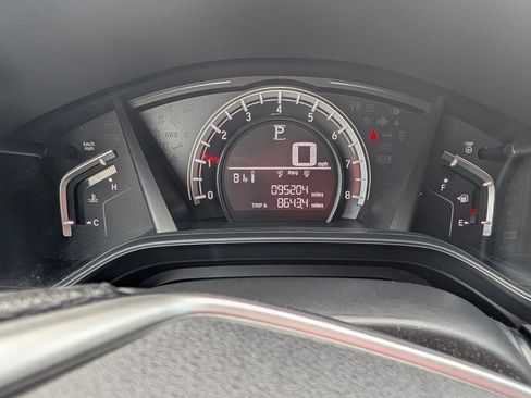 Used 2019 Honda CR-V LX image 28