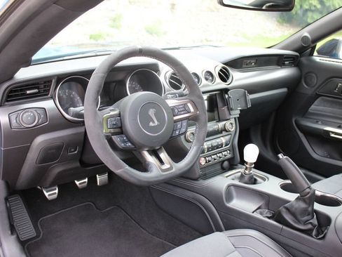 Used 2020 Ford Mustang Shelby GT350 w/ Technology Package RWD image 10