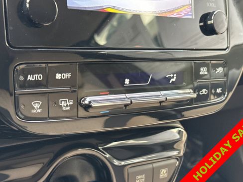 Used 2018 Toyota Prius Two image 21