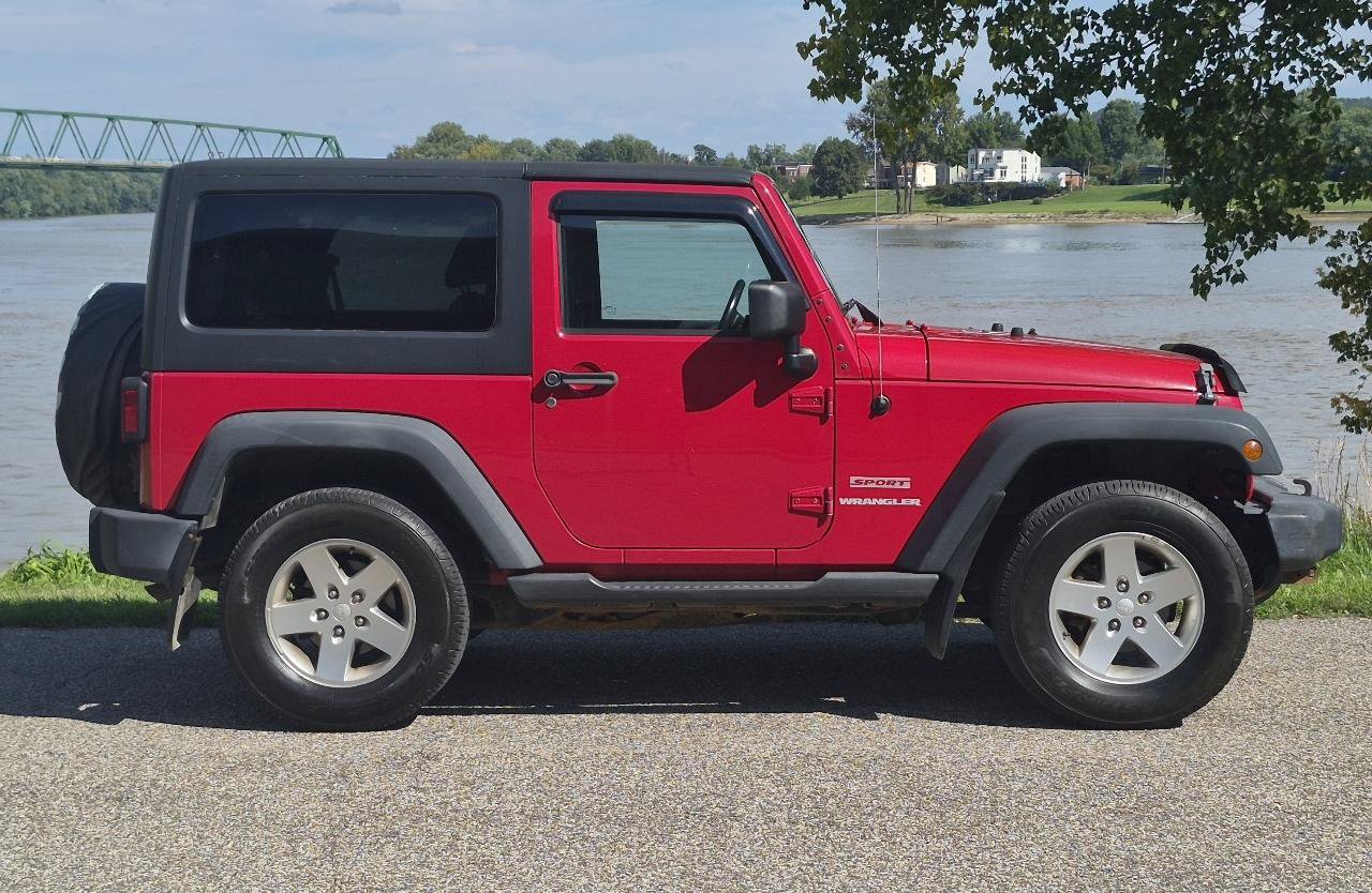 Used 2012 Jeep Wrangler Sport AWD/4WD image 5