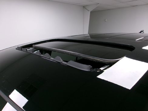 Used 2021 Honda Pilot EX-L image 4