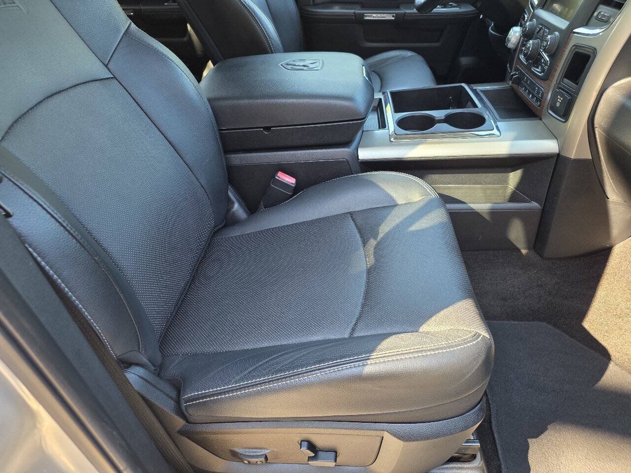 Used 2014 RAM 1500 Laramie w/ Convenience Group RWD image 26