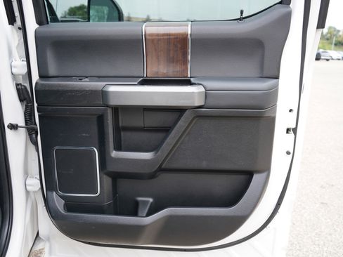 Used 2017 Ford F350 Platinum w/ Platinum Ultimate Package image 16