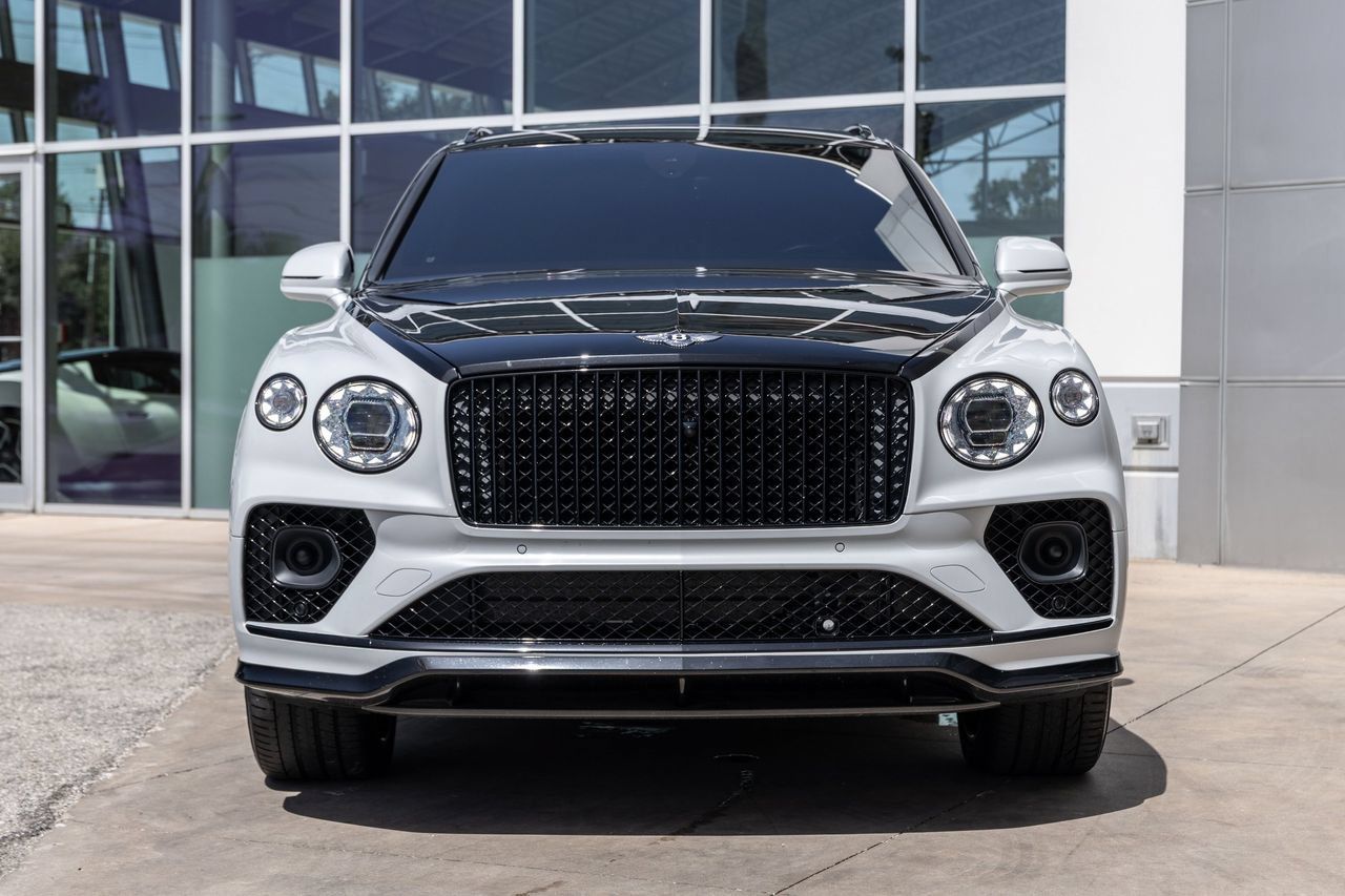 Certified 2023 Bentley Bentayga Extended Wheelbase AWD/4WD image 9