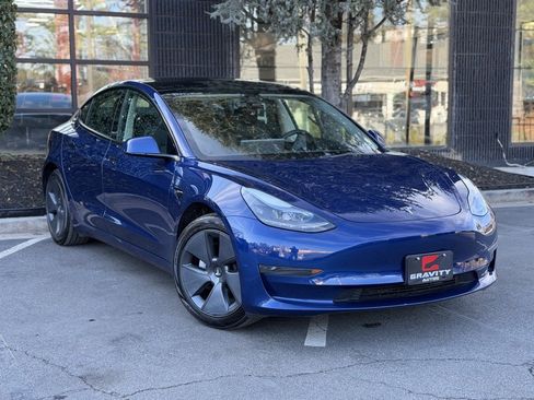 Used 2023 Tesla Model 3 Standard Range image 7