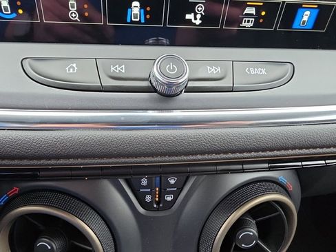 Certified 2023 Chevrolet Blazer Premier w/ Driver Confidence II Package image 17