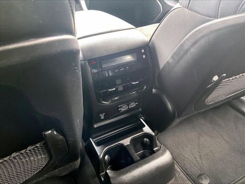 Used 2021 Jeep Grand Cherokee L Laredo AWD/4WD image 28