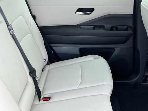 New 2026 Nissan Pathfinder SL FWD image 11