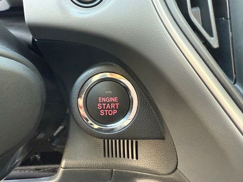 Certified 2025 Subaru Crosstrek 2.0i Premium image 13