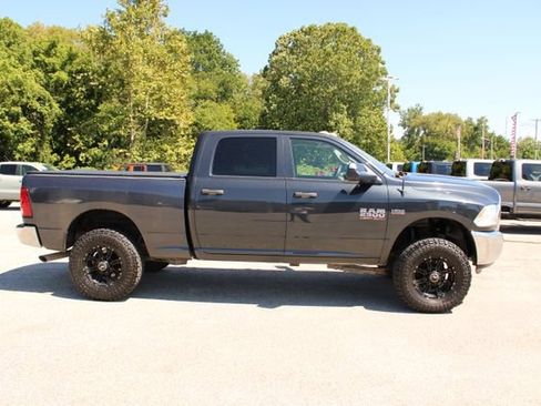 Used 2017 RAM 2500 Tradesman w/ Chrome Appearance Group AWD/4WD image 6