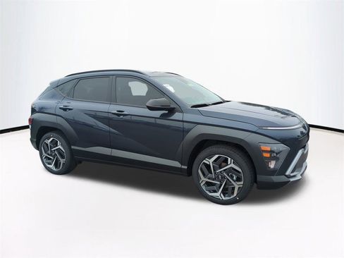 New 2026 Hyundai Kona SEL Premium image 2