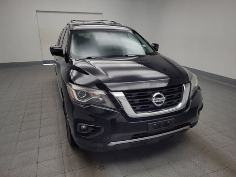 Used 2017 Nissan Pathfinder Platinum FWD image 14