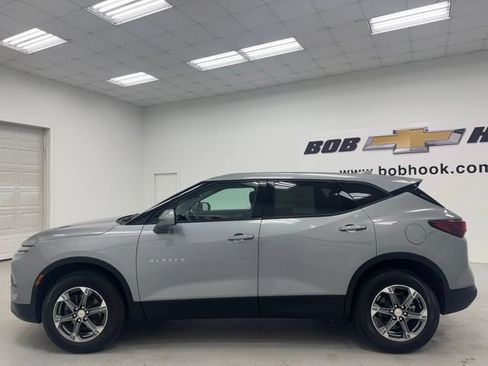 Used 2024 Chevrolet Blazer LT FWD image 8