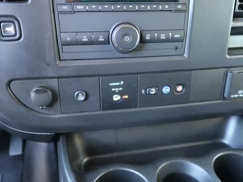 Used 2025 Chevrolet Express 3500 LS RWD image 28