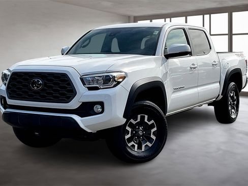 Used 2022 Toyota Tacoma TRD Off-Road image 1
