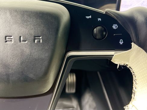 Used 2022 Tesla Model S AWD/4WD image 19