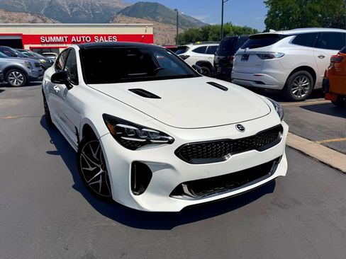Used 2023 Kia Stinger GT-Line w/ Sun & Sound Package RWD image 2