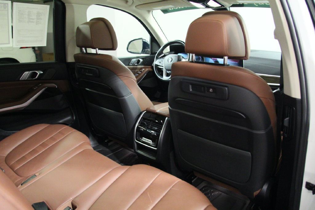 Used 2019 BMW X7 xDrive40i w/ Premium Package AWD/4WD image 22