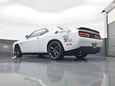 Used 2022 Dodge Challenger R/T w/ Blacktop Package image 21