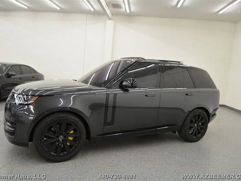Used 2023 Land Rover Range Rover SE image 4