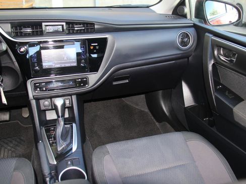 Used 2017 Toyota Corolla LE w/ Carpet Mat Package (TMS) image 10