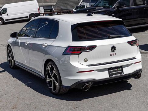 Used 2025 Volkswagen GTI SE FWD image 6