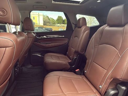 Used 2021 Buick Enclave Avenir w/ Avenir Technology Package image 37