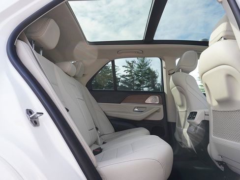 Used 2022 Mercedes-Benz GLE 350 4MATIC image 39