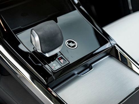 Used 2024 Land Rover Range Rover Sport Dynamic SE image 19