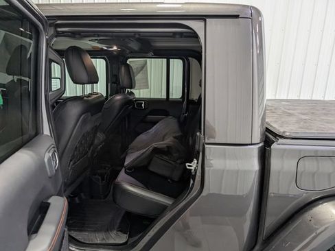 Used 2022 Jeep Gladiator Mojave w/ LED Lighting Group AWD/4WD image 9