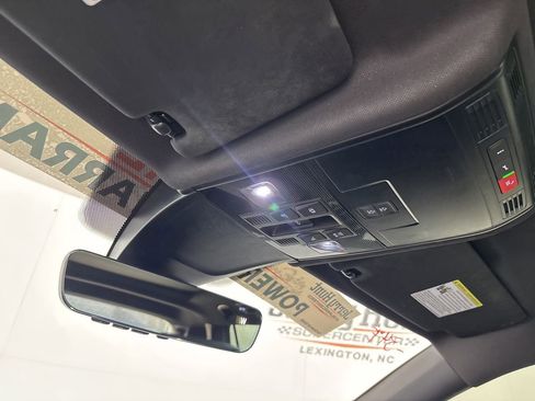 Used 2023 Volkswagen Tiguan SE R-Line FWD image 20