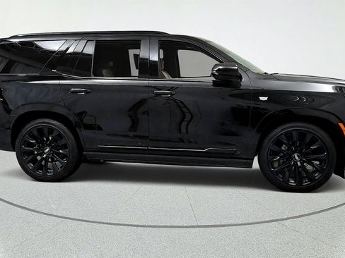 Used 2025 Cadillac Escalade Sport Platinum w/ LPO, ONYX Package AWD/4WD image 6