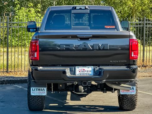 Used 2025 RAM 2500 Laramie w/ Night Edition AWD/4WD image 4