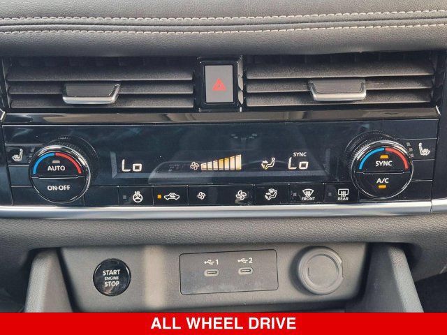 Certified 2025 Nissan Rogue SL AWD/4WD image 28