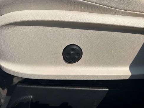 Used 2025 Mercedes-Benz GLA 250 image 10