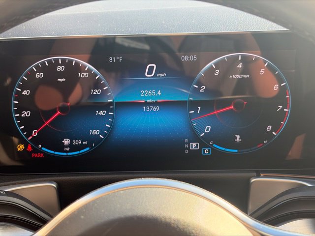 Used 2022 Mercedes-Benz GLB 250 image 36