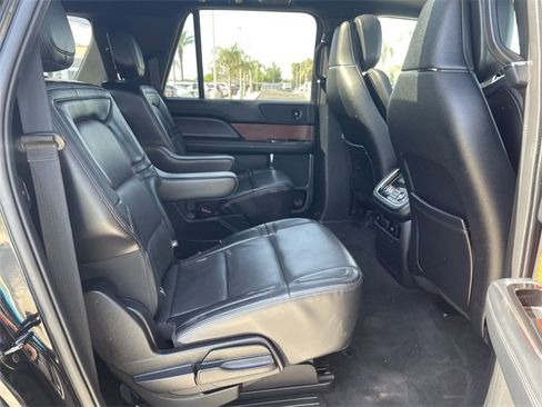 Used 2021 Lincoln Navigator L Reserve image 28