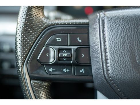 Used 2025 Toyota Tacoma SR5 RWD image 6