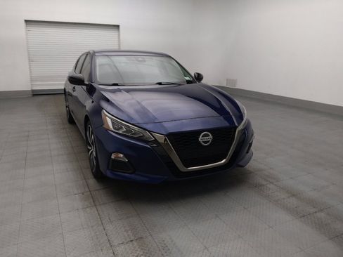 Used 2020 Nissan Altima 2.5 SR FWD image 14