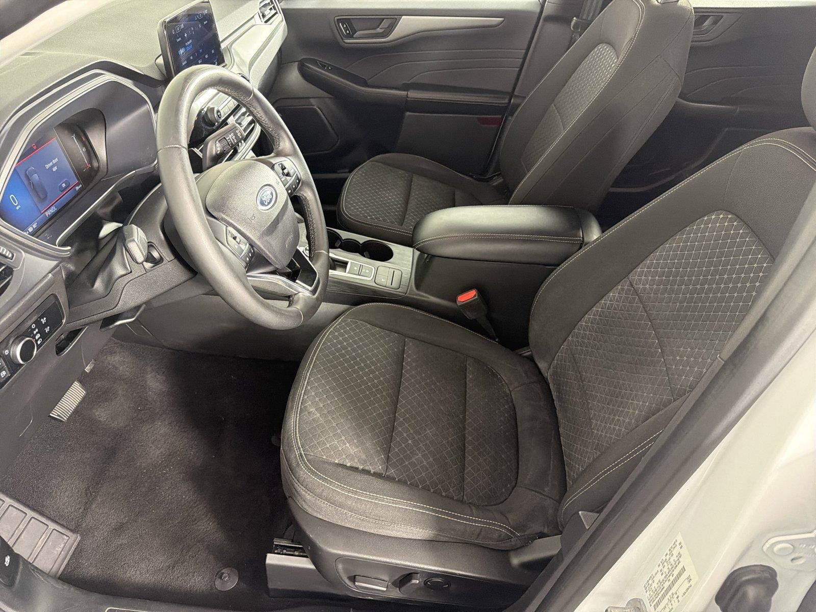 Used 2023 Ford Escape Active FWD image 9