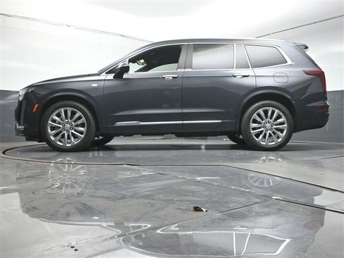 Used 2023 Cadillac XT6 Premium Luxury image 37